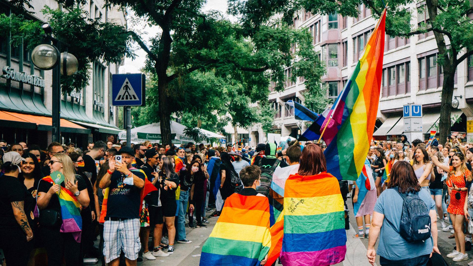 Research-Gay pride parade Germany_Photo by Christian Lue on Unsplash