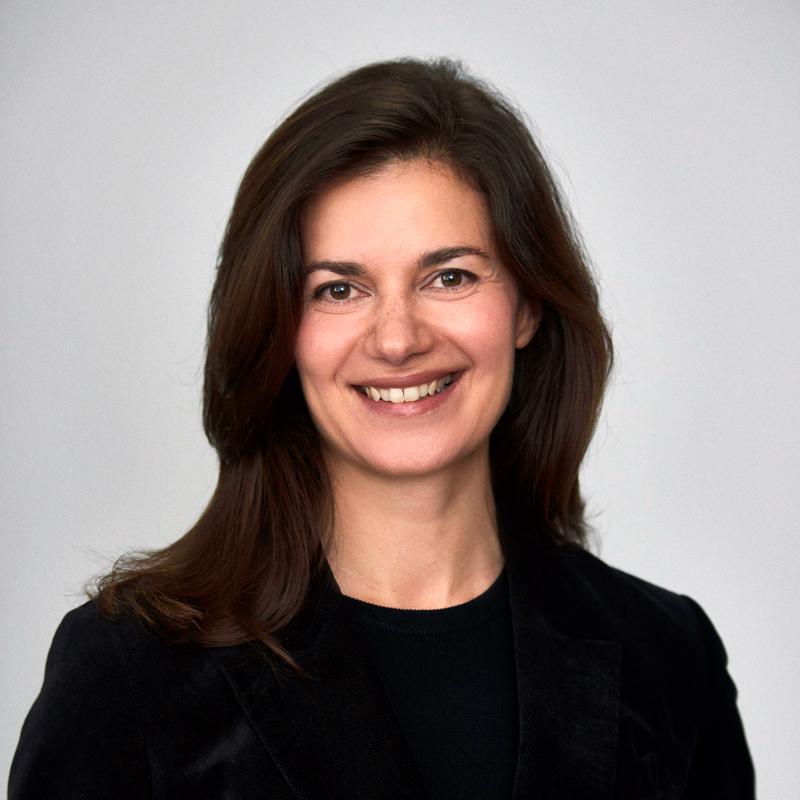 Portrait picture of Carol Kiriakos