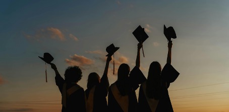 Grants versus loans: How financial aid shapes degree programme choice