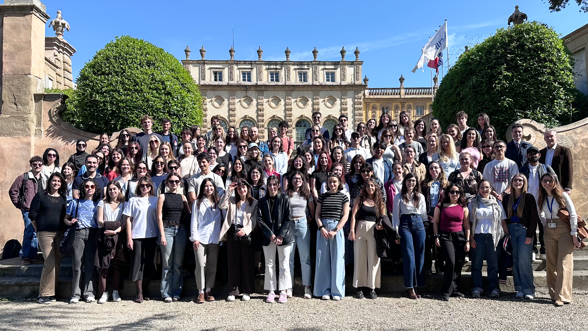 EFSA group visits the Archives at Villa Salviati