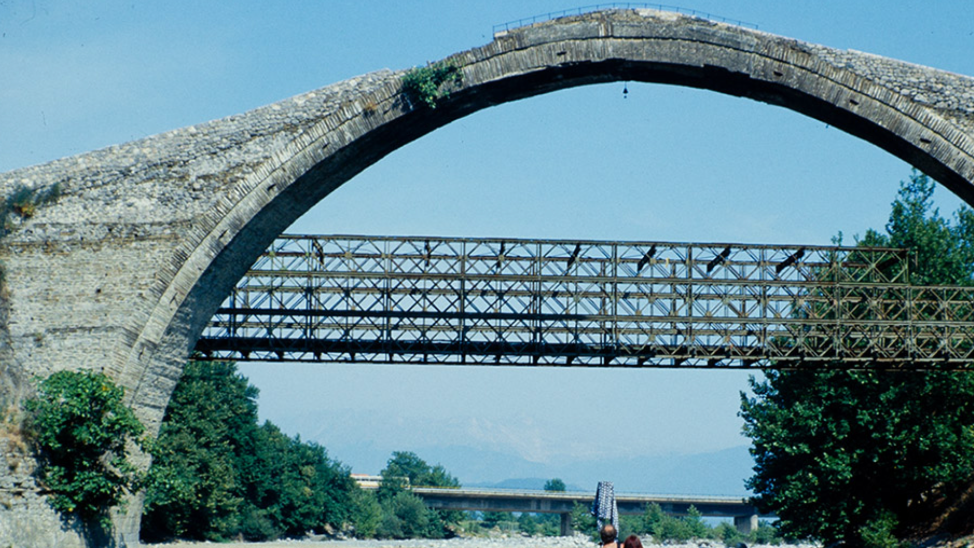 HAEU-PG-27_27_Bridgees-cropped