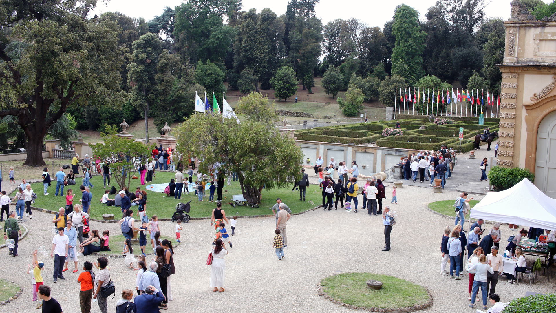 The crowd at Villa Salviati for the 2026 HAEU Open Day