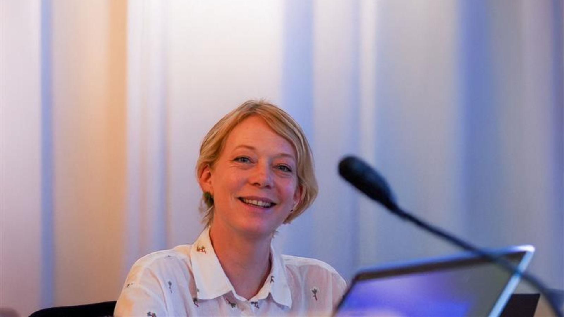 Professor Simone Tholens presenting her research on security studies