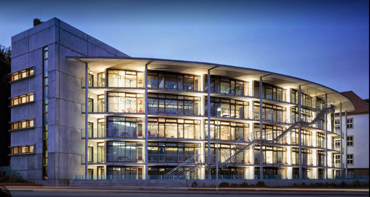 EUI and German National Library of Economics sign memorandum of understanding