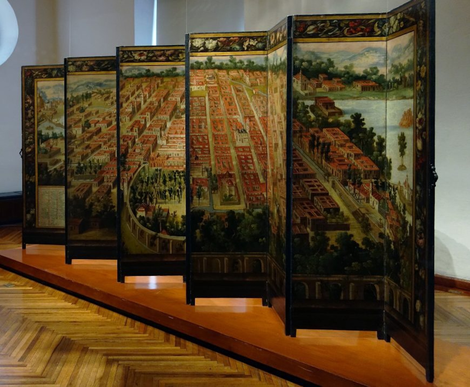 Biombo with the  View of Mexico City, late 17th century, Mexico City, Museo Franz Mayer.