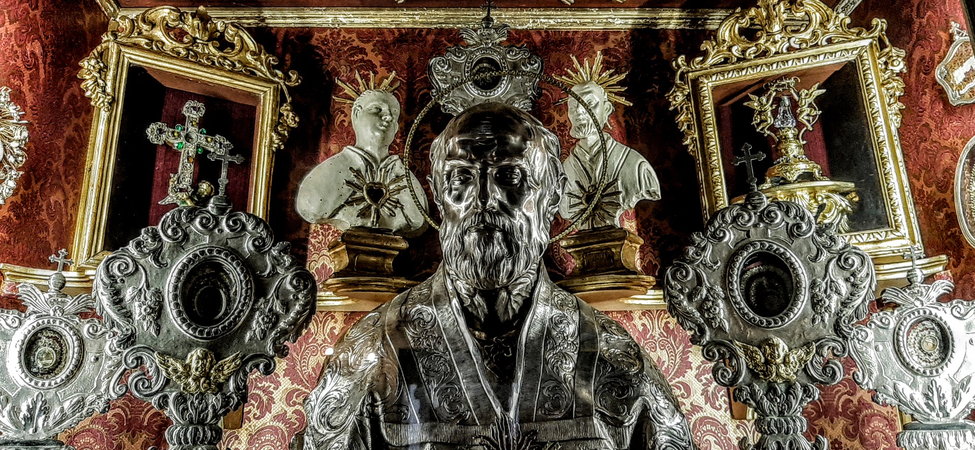 RELIGIOUS MATERIALITY: OBJECTS OF FAITH AND DEVOTION