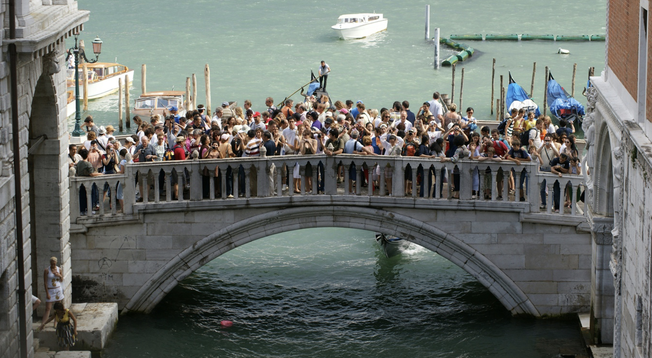 Short-term rentals in Europe: When tourism re-shapes neighbourhoods