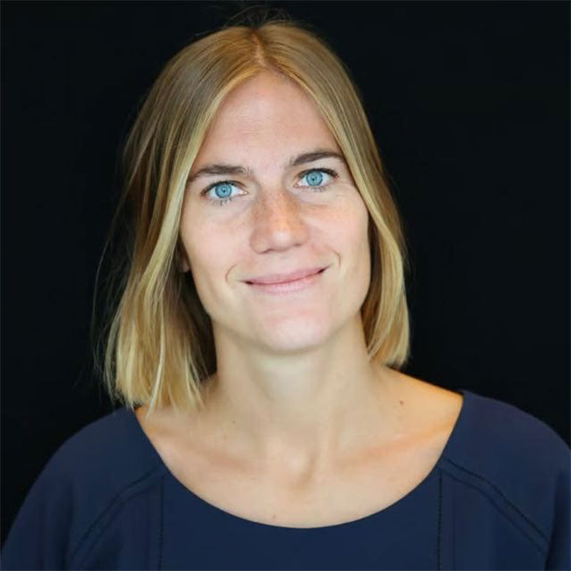 Portrait picture of Barbara Moens