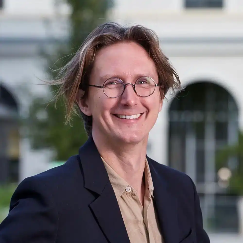 Portrait picture of Gustav Kalm