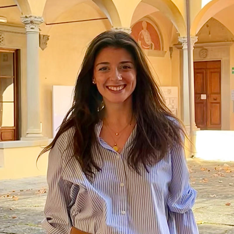 Portrait picture of Sara Notario