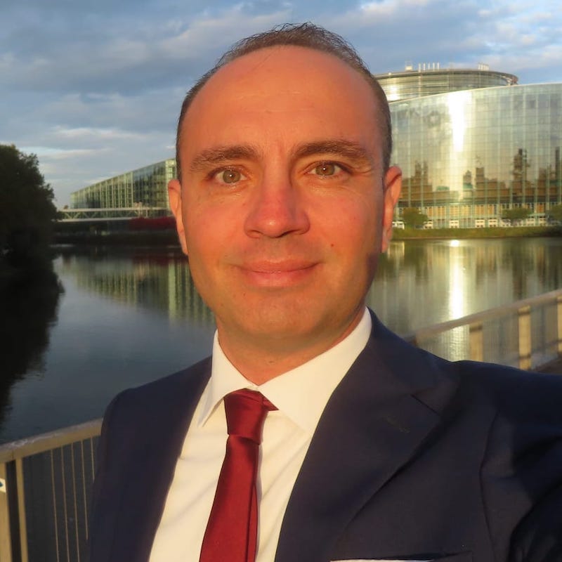 Portrait picture of Enrico Albanesi