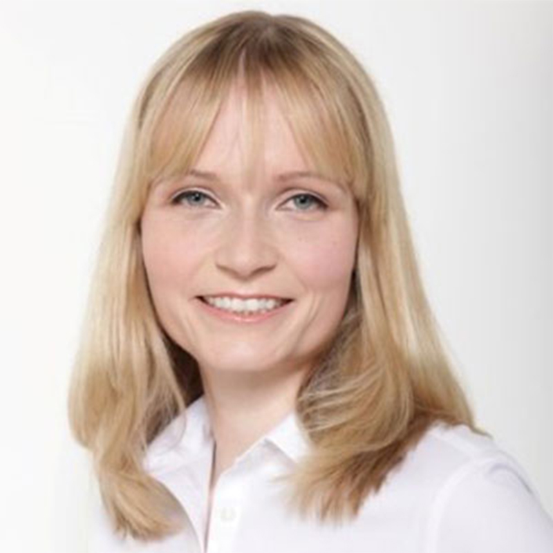 Portrait picture of Cornelia Neumann