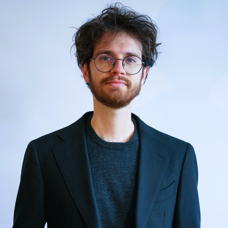 Portrait picture of Ioannis Kampourakis