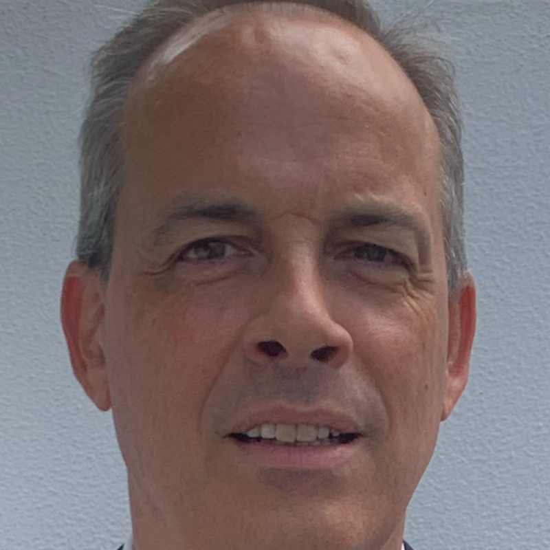 Portrait picture of Jorge Flores