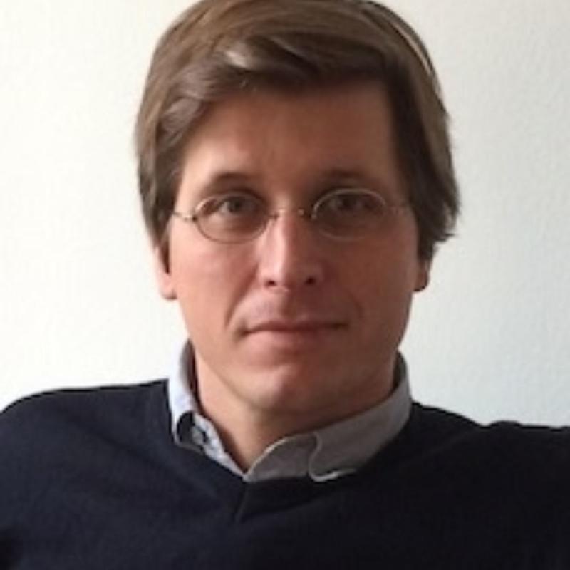 Portrait picture of Moritz Schularick