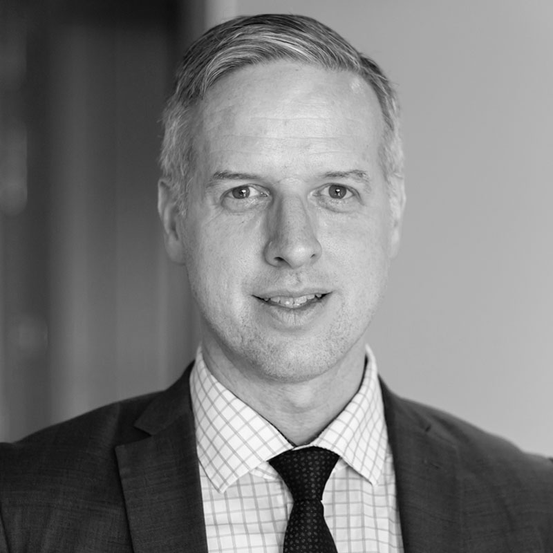 Portrait picture of Paul Hiebert