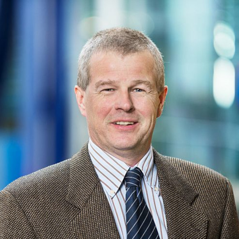 Portrait picture of Steven Ongena