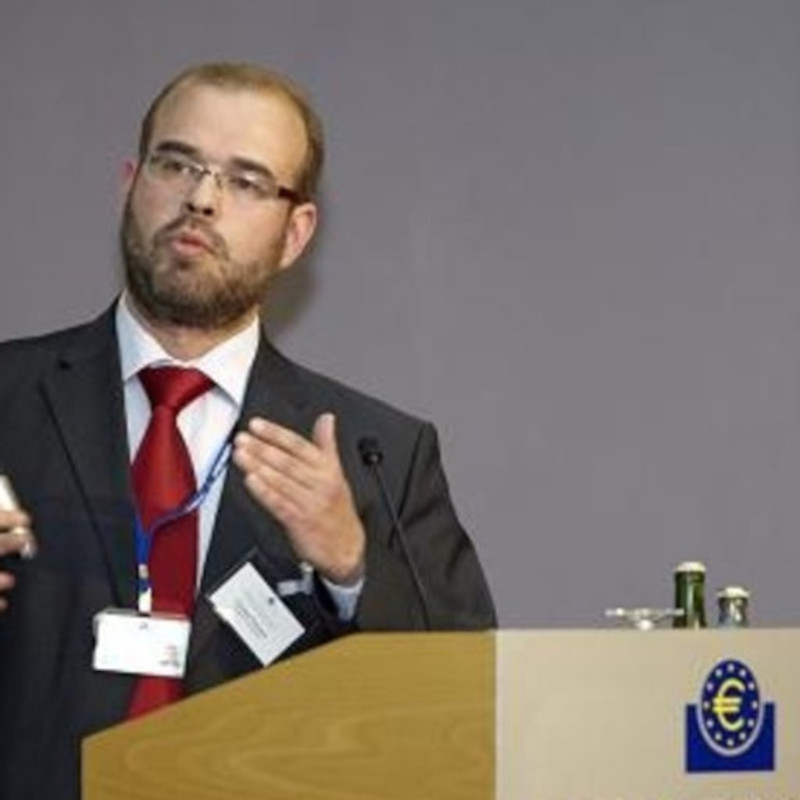 Portrait picture of Tuomas Peltonen