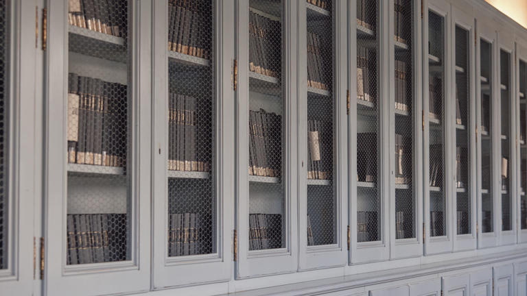 archive-books-upper-loggia-badia-fiesolana