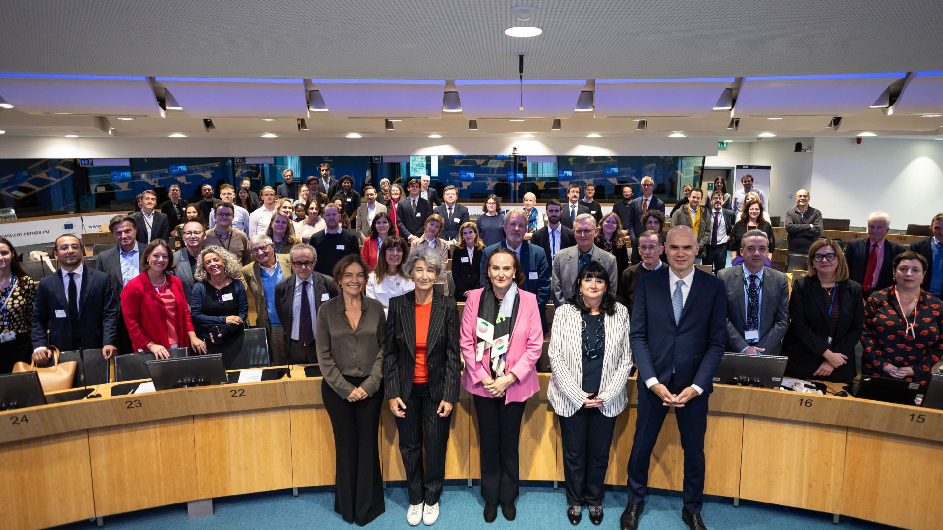 EUI alumni group image in Brussels
