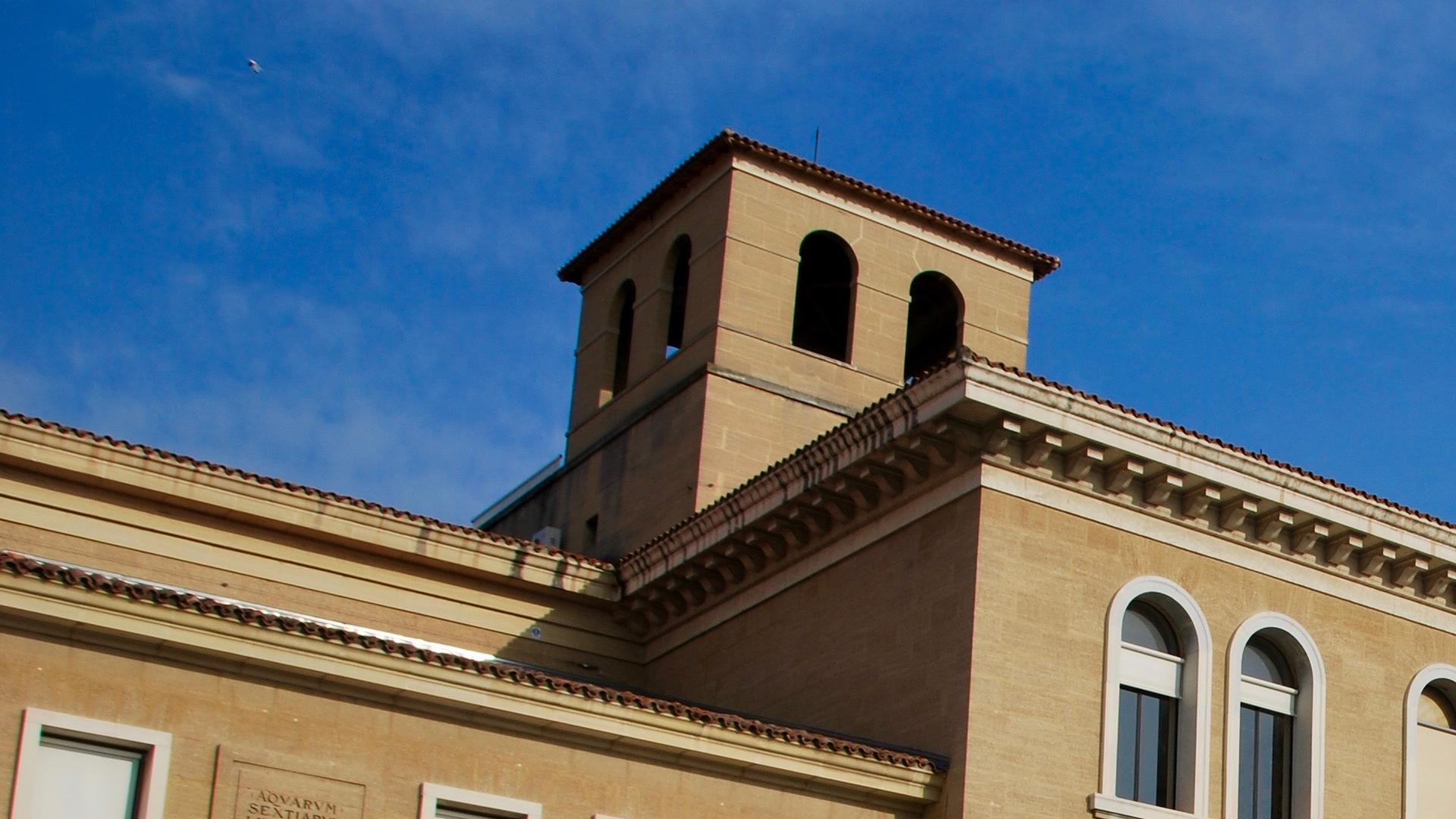 Faculty of Law Building Pouillon