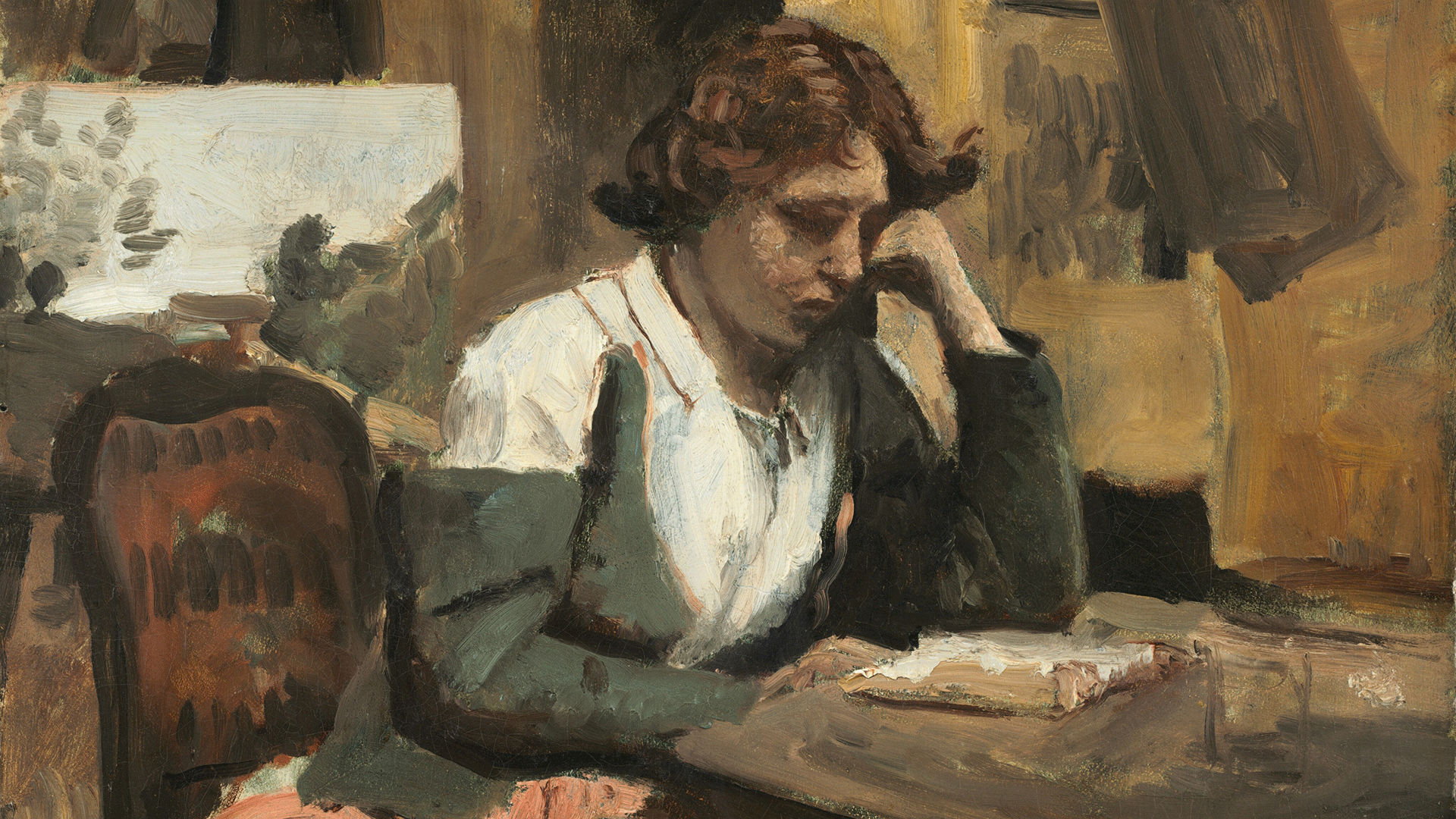 woman_reading_in_the_studio_HEC-research-highlight