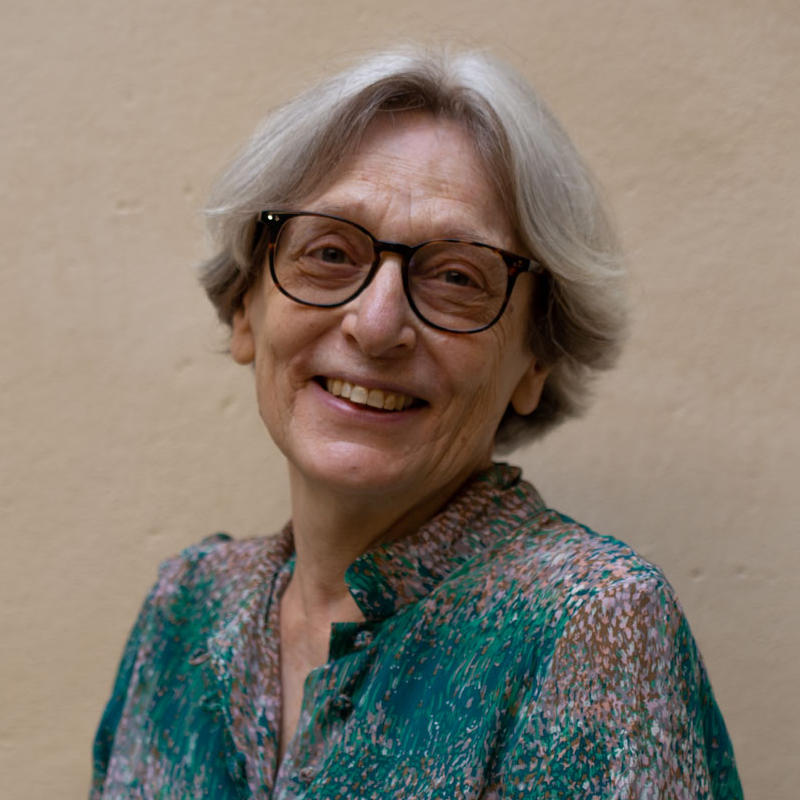 Portrait picture of Ann Thomson