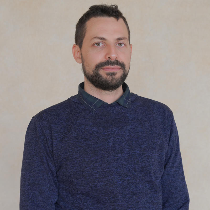 Portrait picture of Ioannis Apergis