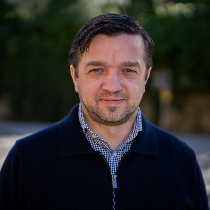 Portrait picture of Adrian Angheluta