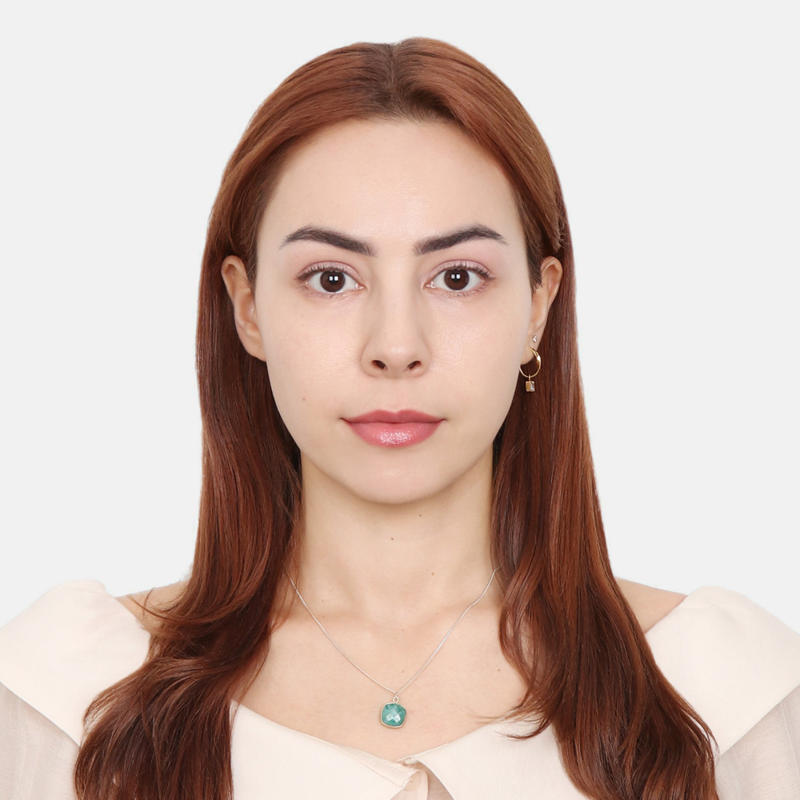 Portrait picture of Anissa Bougrea
