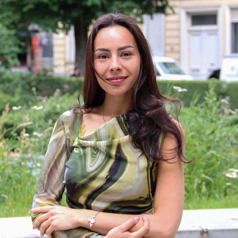 Portrait picture of Anissa Bougrea