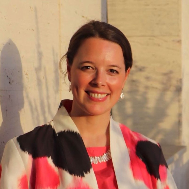 Portrait picture of Barbara Caen