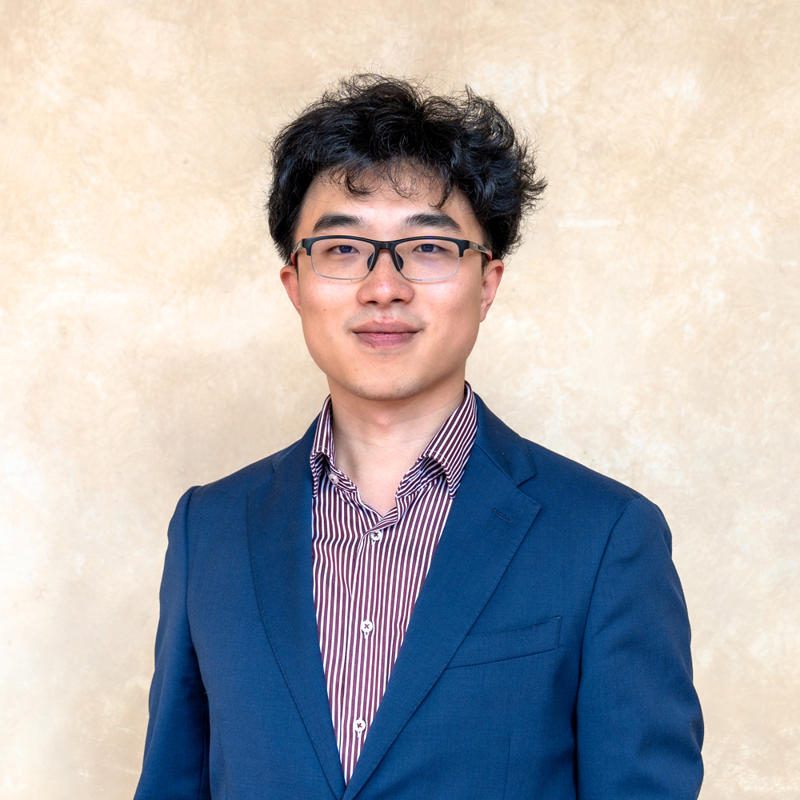 Portrait picture of Chen Zeng