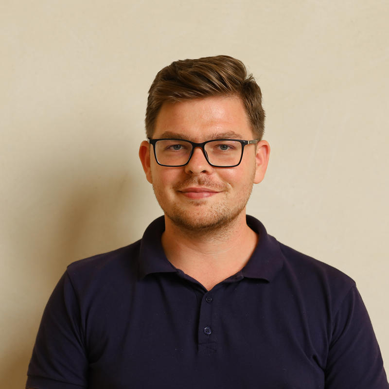 Portrait picture of Dorin-Ciprian Grumaz