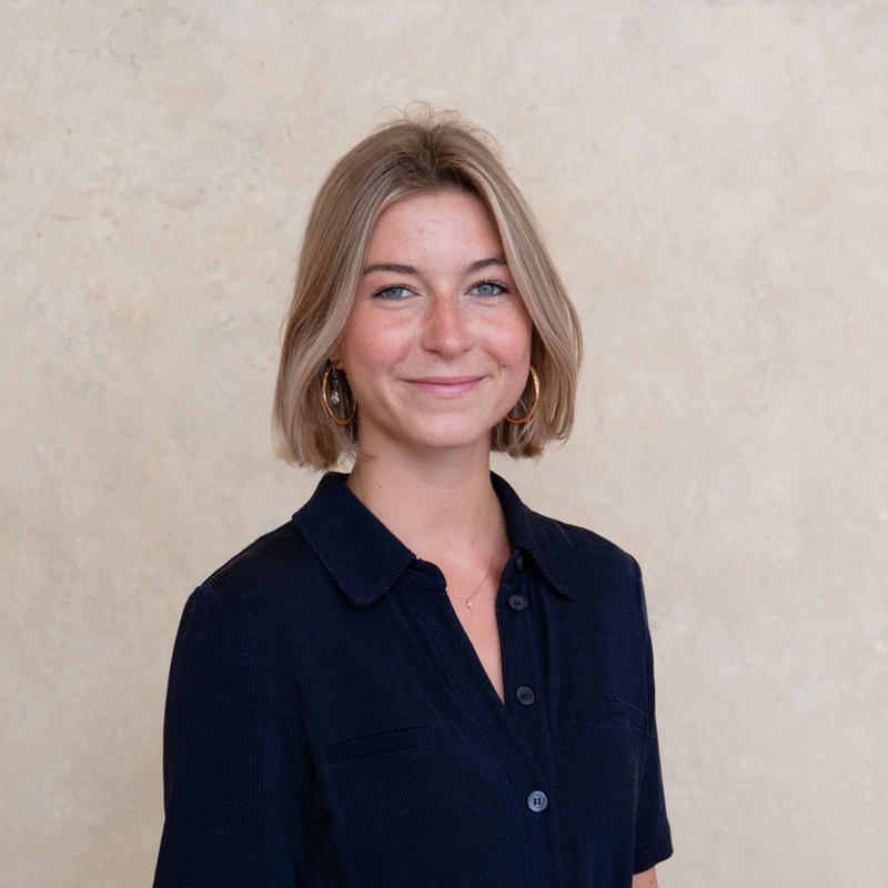 Portrait picture of Louise Dupont