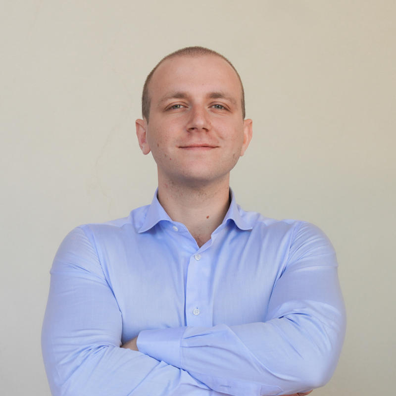 Portrait picture of Riccardo Fazio