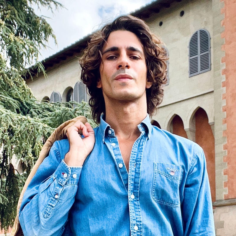 Portrait picture of Franco Peirone