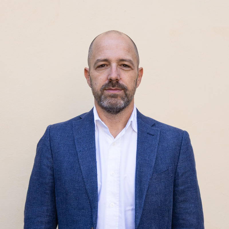 Portrait picture of Luis Goncalves