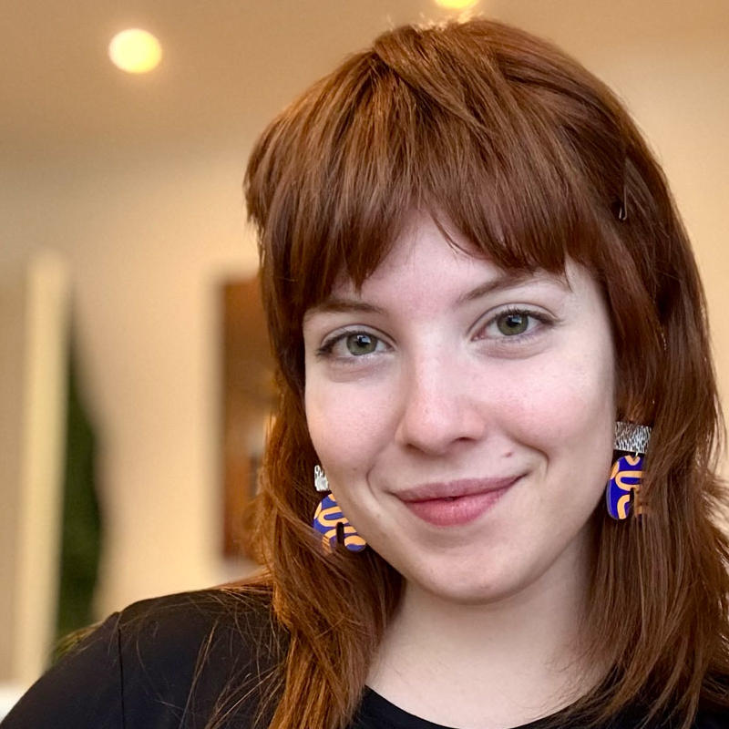 Portrait picture of Bruna A. Gonçalves