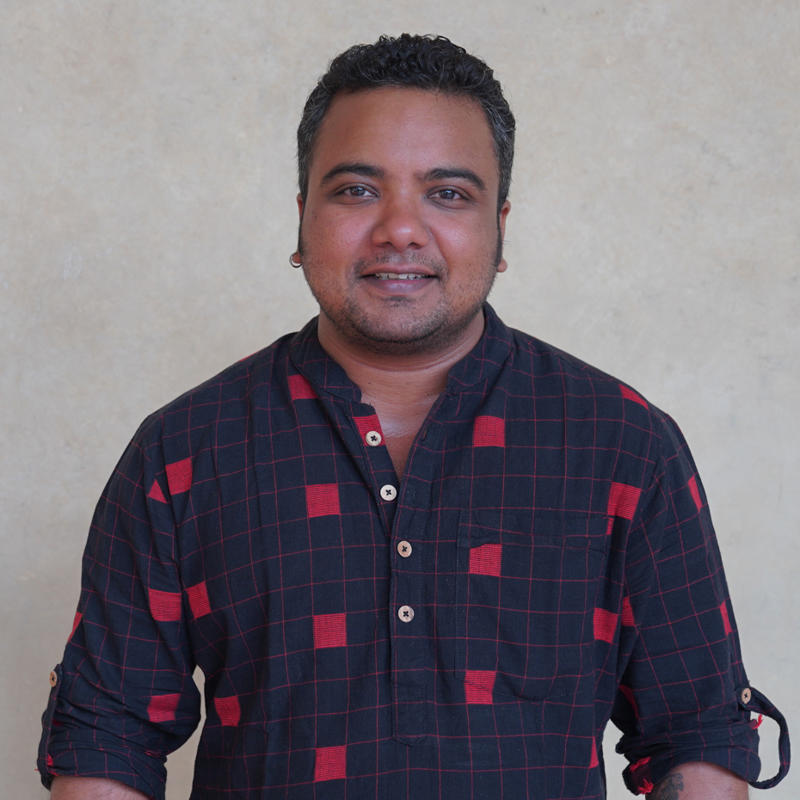 Portrait picture of Gee Semmalar
