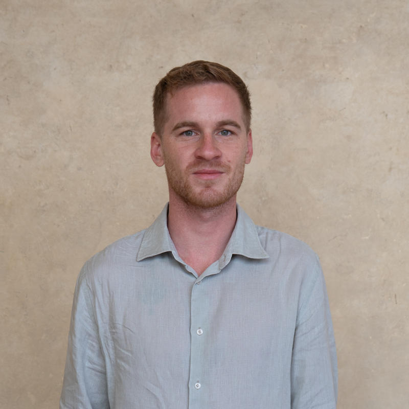 Portrait picture of Maciej Grześkowiak