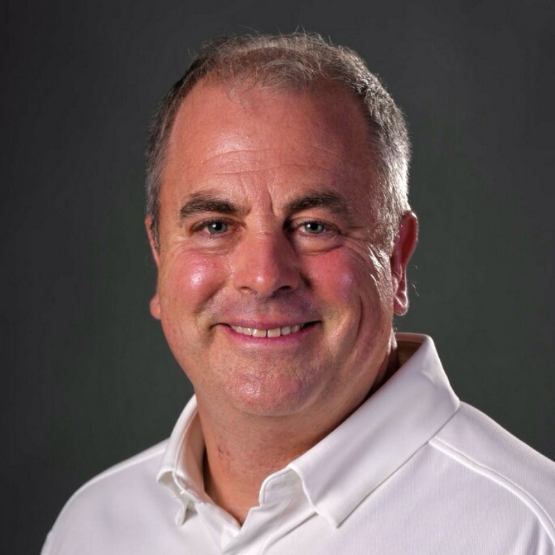 Portrait picture of Jordan Becker