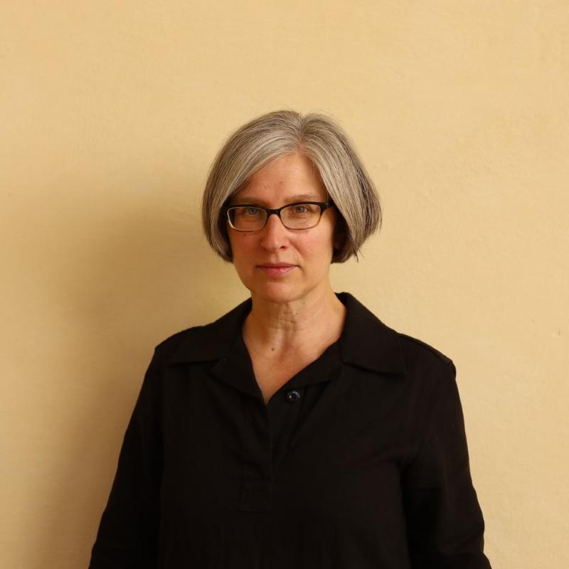 Portrait picture of Lauren Kassell