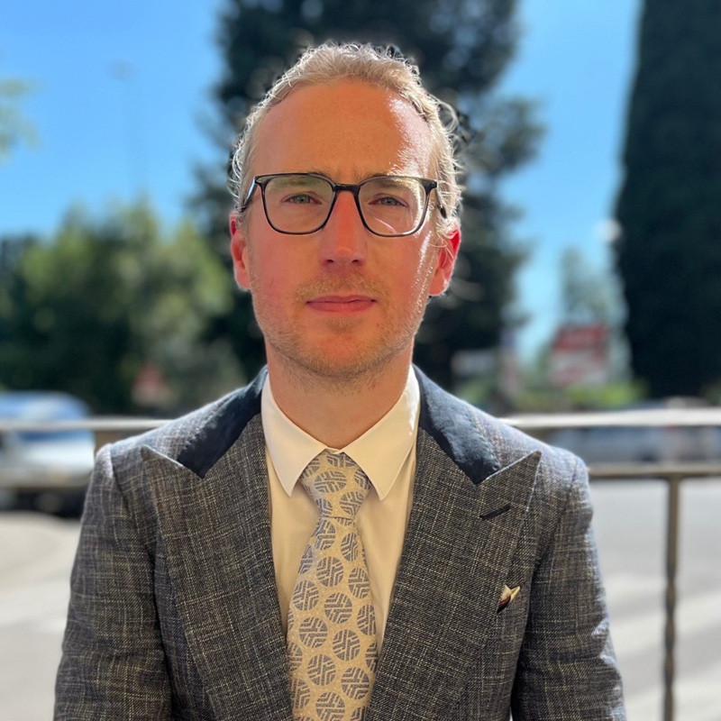 Portrait picture of Konrad Simon