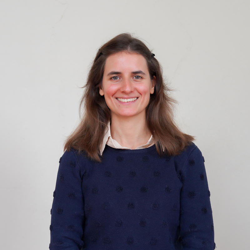 Portrait picture of Leonor Queiró