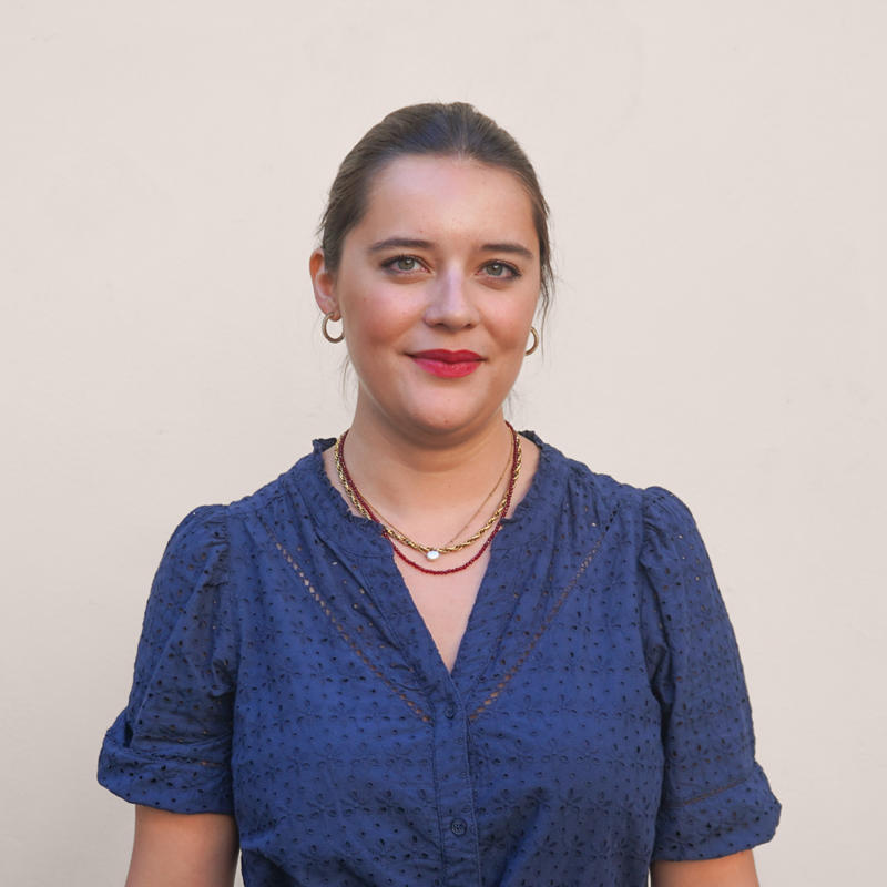 Portrait picture of Lily Burge