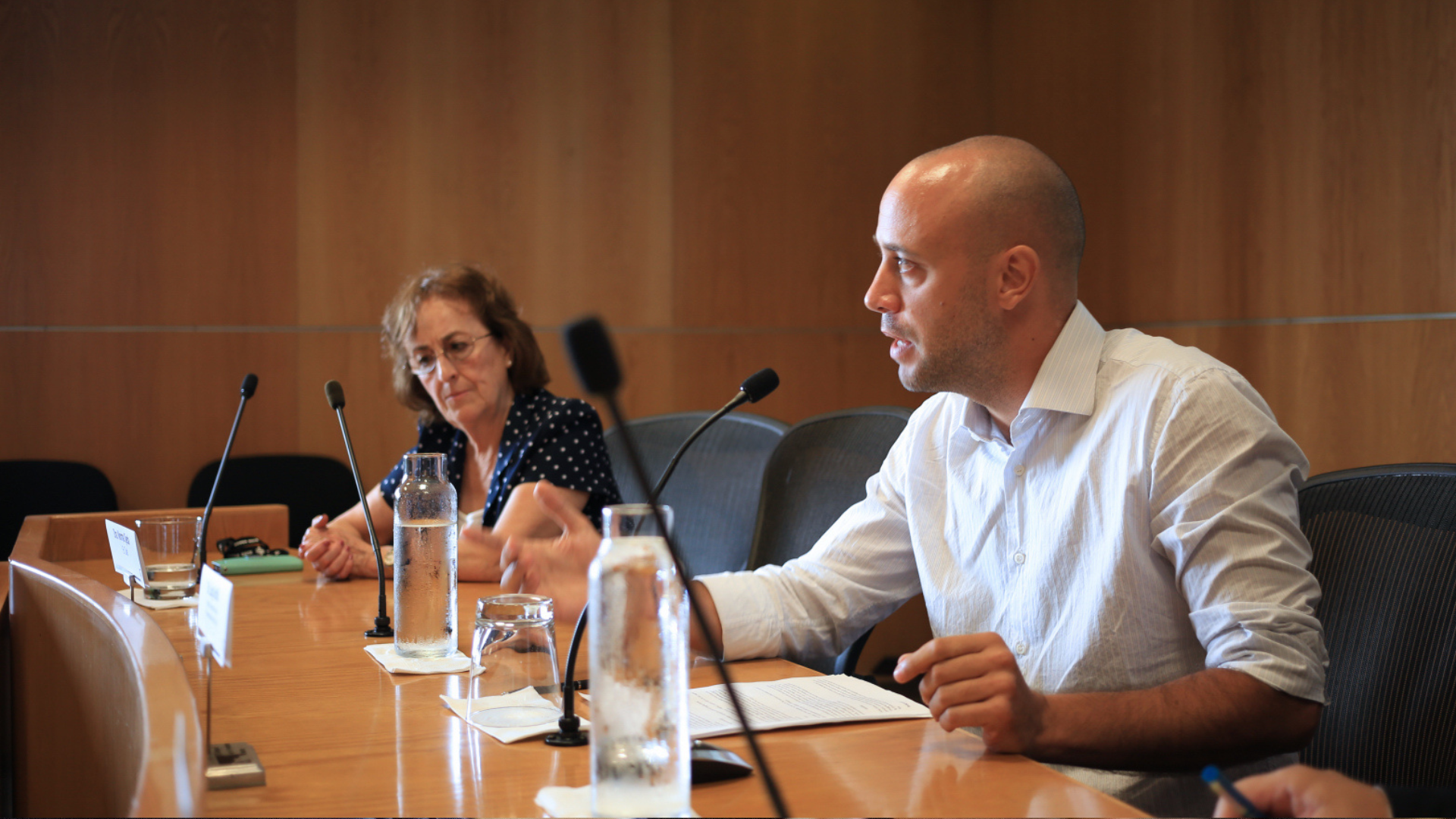 MIgration expert Luigi Achilli speaks in an event