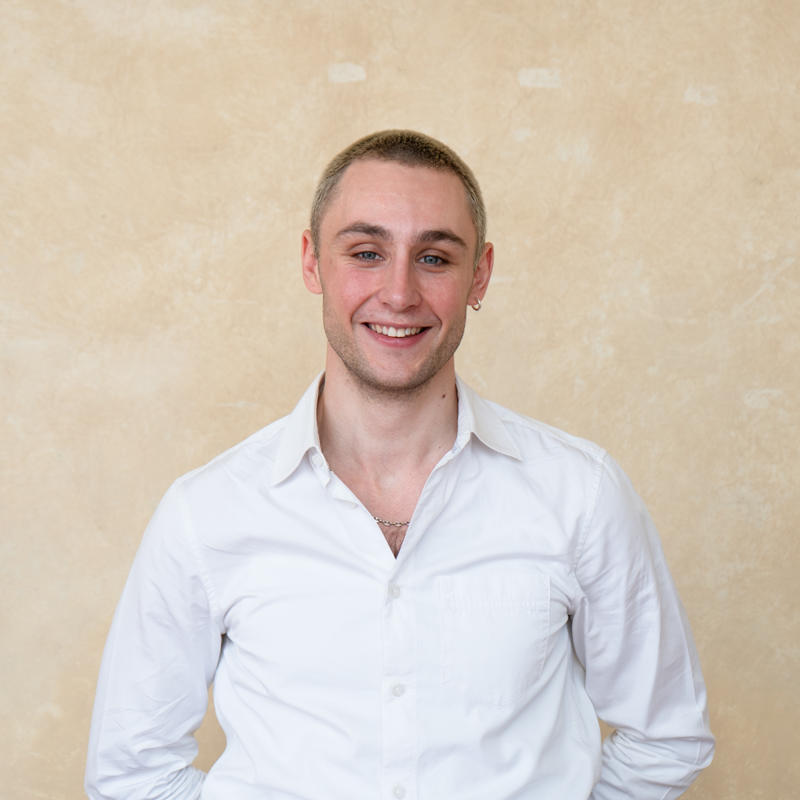 Portrait picture of Leonard Mohr