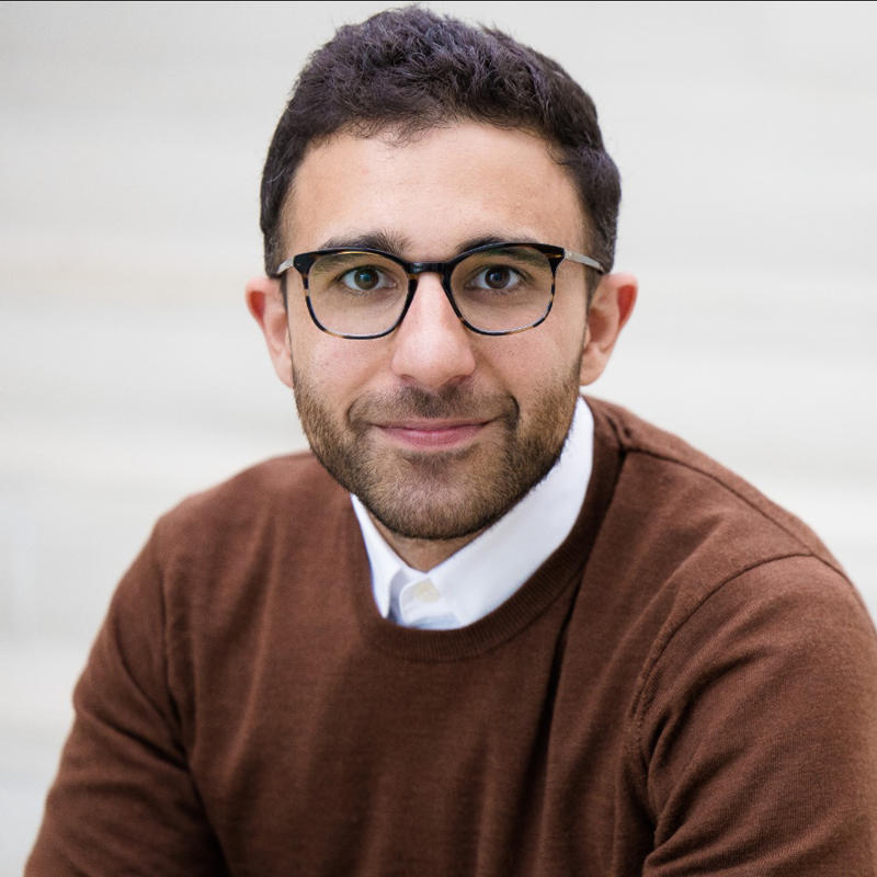 Portrait picture of Sascha Riaz