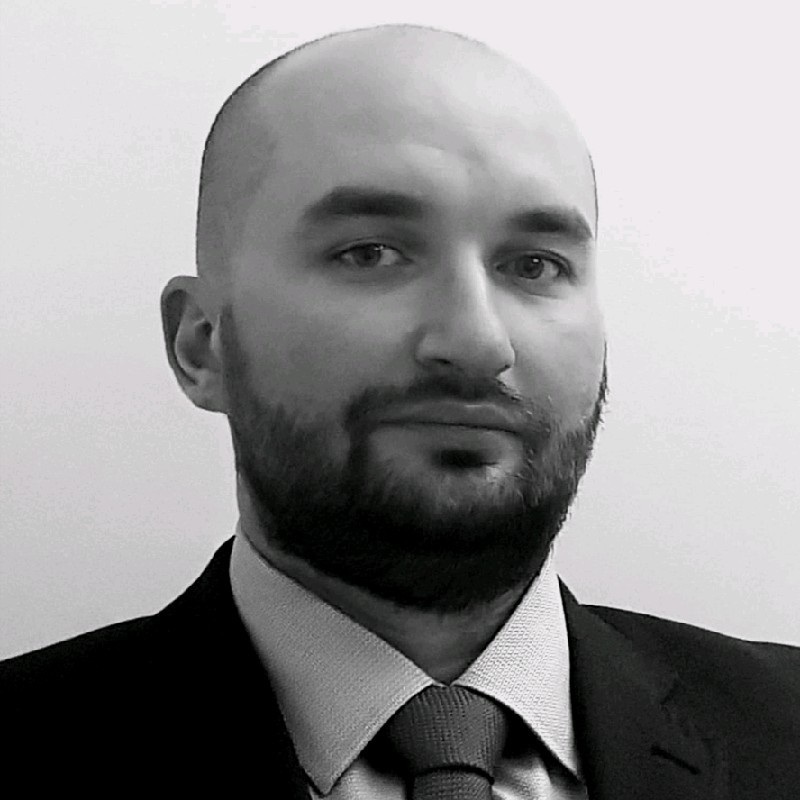 Portrait picture of Szilard Gáspár-Szilágyi